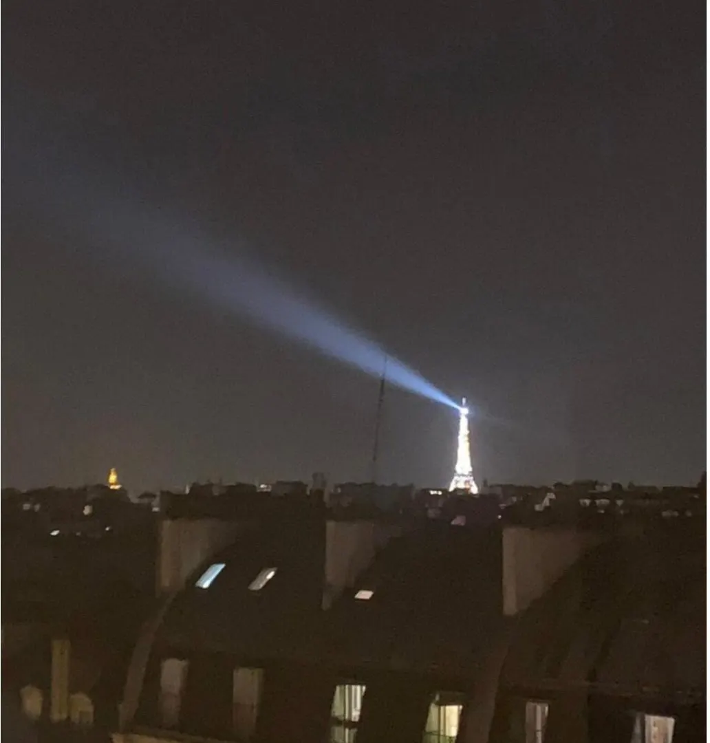 パリAmazing Eiffel Views Cool Areaアパートメント フランス
